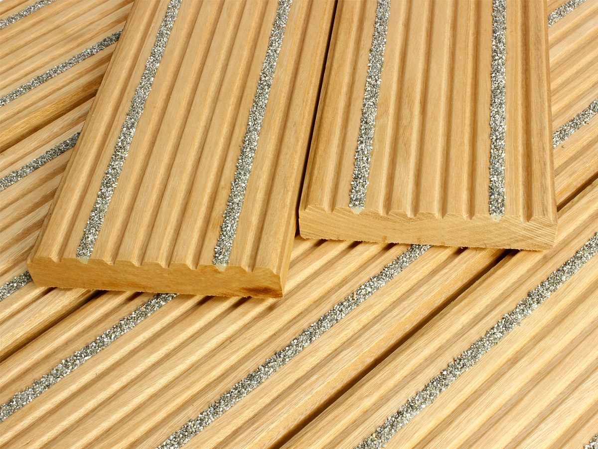 eDecks Anti Slip Balau Decking (145mm x 21mm)