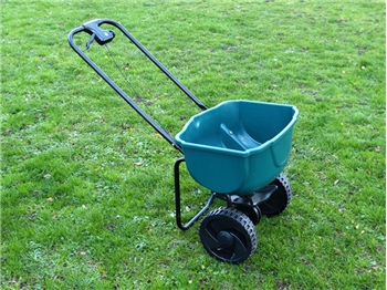 Budget Rocksalt Spreader