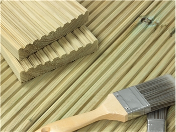 Pack of 15 - 2400mm Redwood Decking (145mm x 28mm)