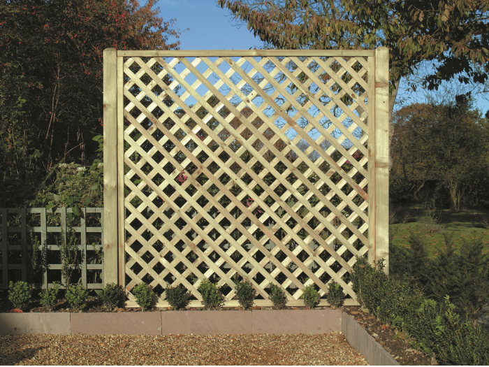 Heavy Diamond Lattice Trellis (1.8m x 1.8m)