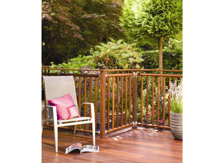 Hardwood Round Spindles 900mm 